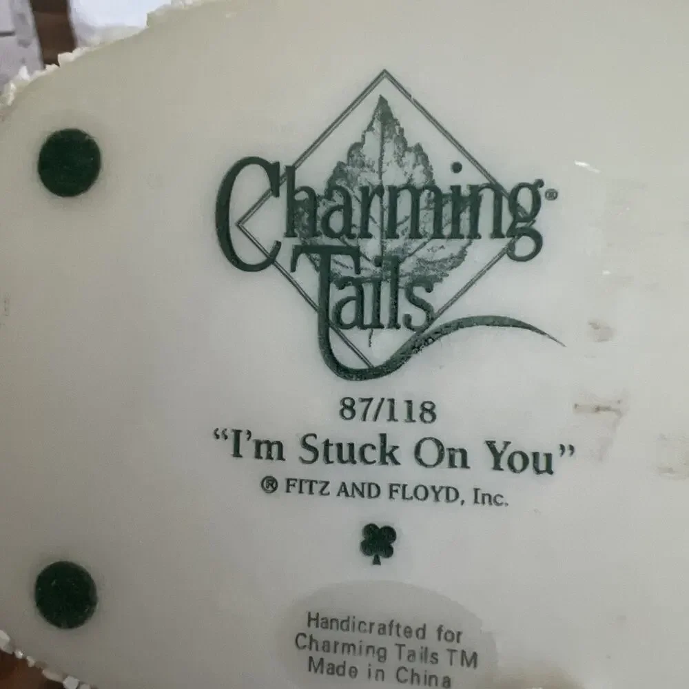 Charming Tails I'm Stuck On You 87/118 Christmas Mouse New In Box W Tags